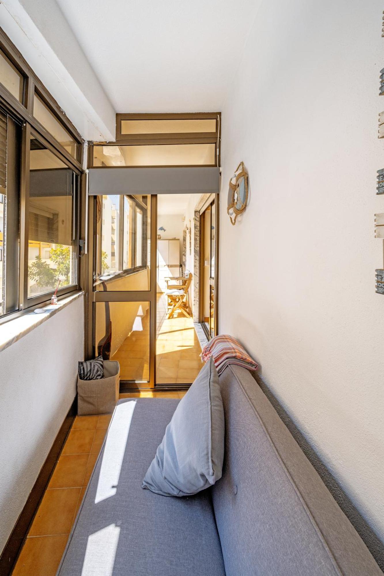 Cozy Apartment Near The Beach In Costa De Caparica Экстерьер фото