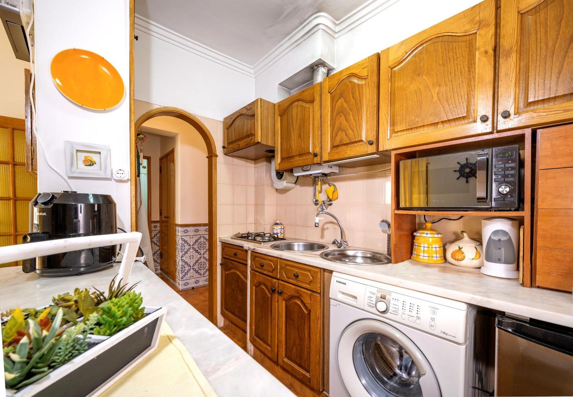 Cozy Apartment Near The Beach In Costa De Caparica Экстерьер фото