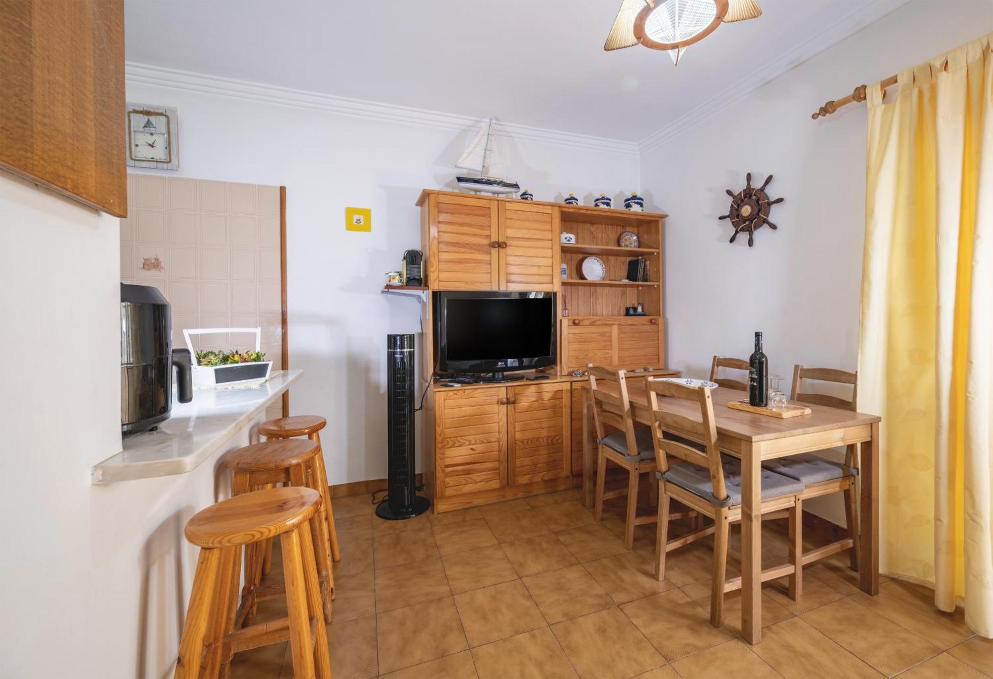 Cozy Apartment Near The Beach In Costa De Caparica Экстерьер фото